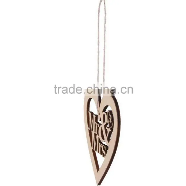 Wedding Decoration Heart Wood Pendant With MR&MRS Laser Carving photo-3