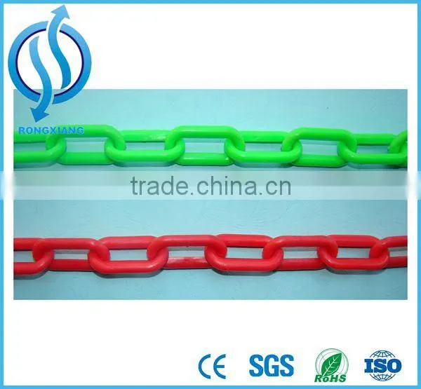 Red and White Coloured Decorative Plastic Chain photo-4