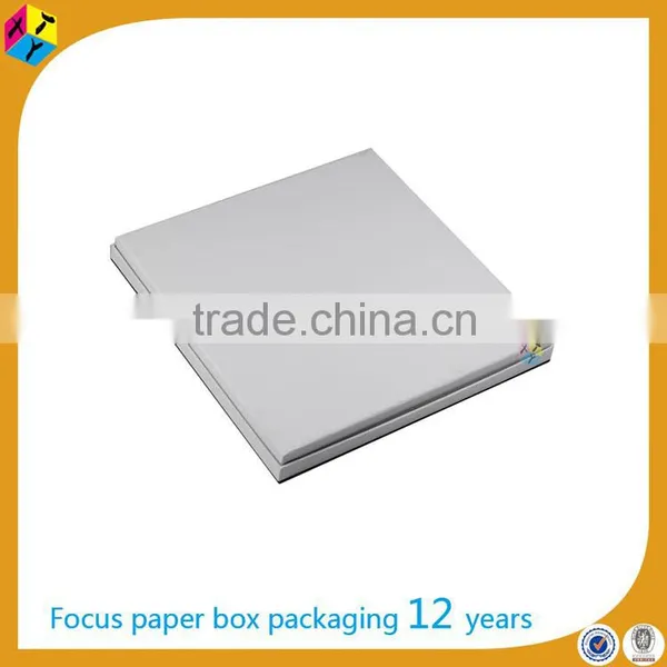 White Plain Paper Packaging Scarf Subscription Box photo-5