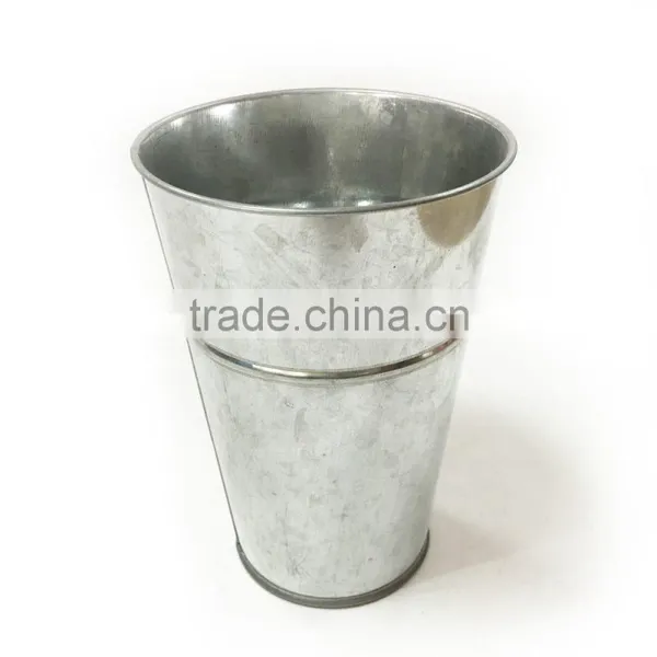 Small Colorful Metal Pail With Handle photo-2