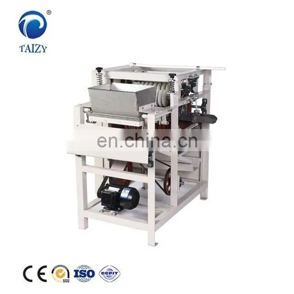 Hig Quality Wet Way Almond Peeler Groundnut Peeling Machine photo-2