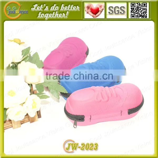 China Hot Sale Promotional Plastic Glasses Case Designed Eyewear Case photo-2