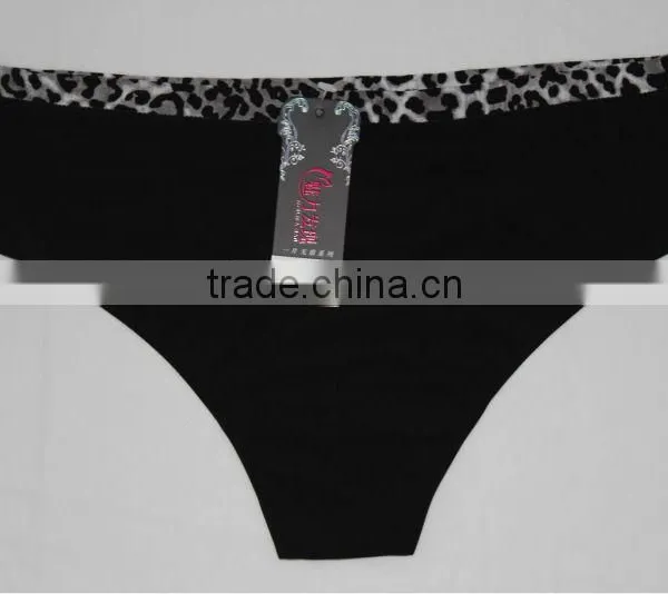 2014 Latest Design Seamless Bonded Thong Underwear Woman photo-5