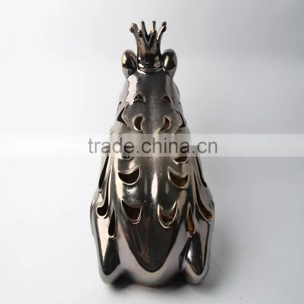 Frog Ceramic Candle Holder With Crown photo-4