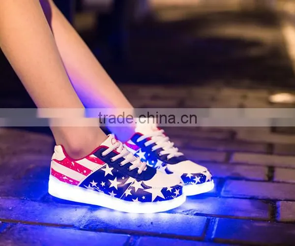 New Design Unisex LED Shoes Sneakers/LED Light Up Kids Running Shoes photo-3