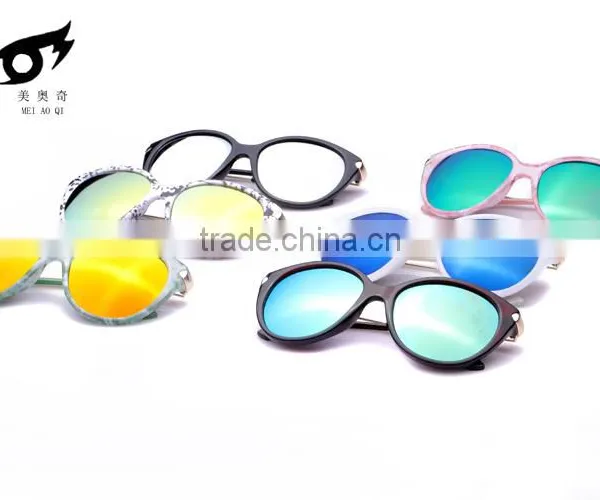 Fashionable Eyewear Women Sunglasses