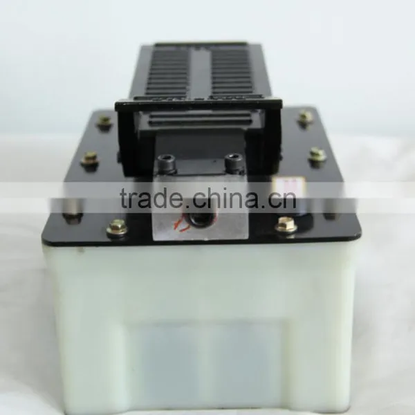 1600CC Compact Design Foot Pedal Air Foot Hydraulic Pump photo-4
