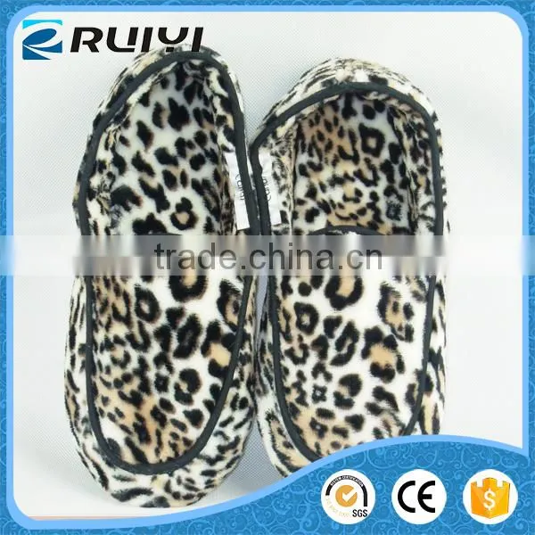 Wholesale Women Leopard Fake Fur Winter Indoor Slippers