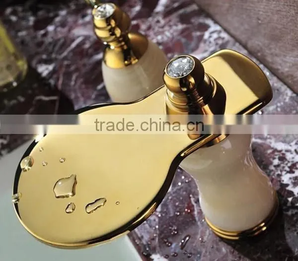 Axe Shape Bathub Waterfall Faucet , Bathtub Faucet 3 Hole Faucet With Shower photo-4
