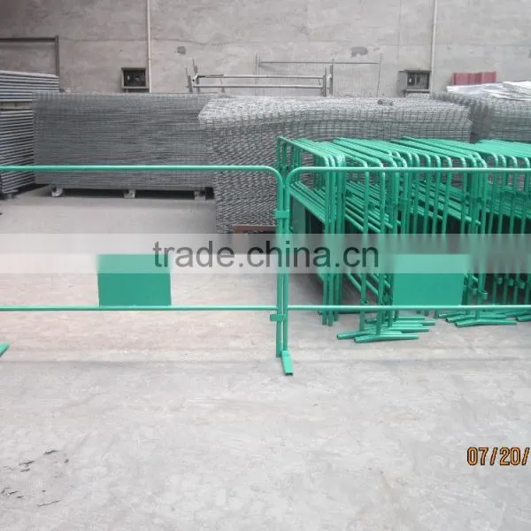 Haotian Red Powder Coated Metal Steel Tube Crowd Control Barriers With Reflective Tape photo-3