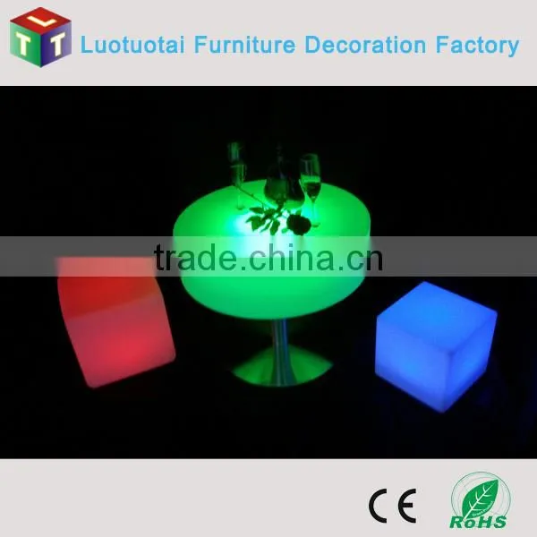 Plastic Illuminated Furniture Multicolor Change Led Round Bar Table photo-2