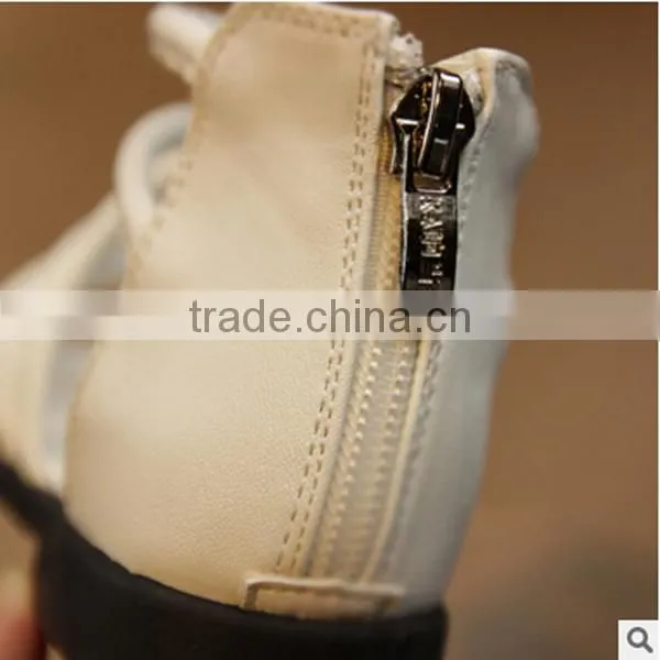 Latest High Quality Girls Shoes Hollow Out Flat Beach Shoes for Small Girls photo-5
