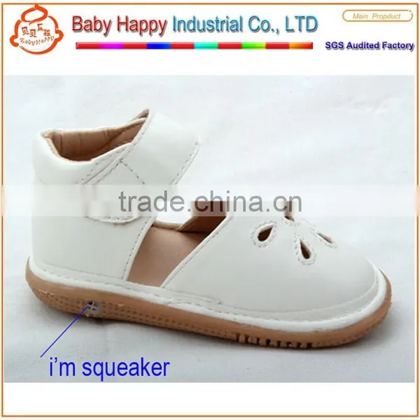 Shenzhen BabyHappy Hottest Fashion Toddler Squeaky Shoes photo-2