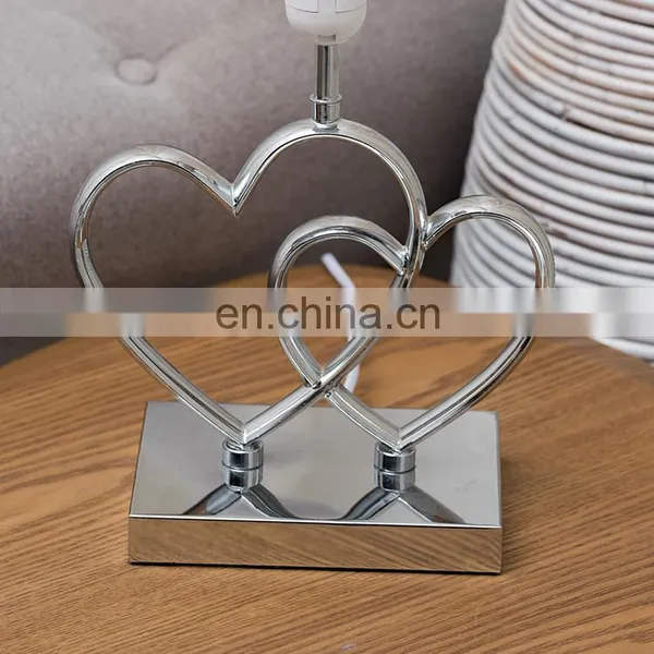 Novel Love Theme Heart Shape Custom Table Decoration Metal Base Hotel Custom Bedside Lamp With Logo photo-4
