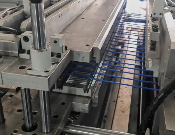 Underfloor Heating Collector Pipe: 20*1.5mm Plaster Cooling Ceiling Capillary Tube Mats Radiant Save Energy Capillary Tube Mats Welding Machine Equipment photo-5