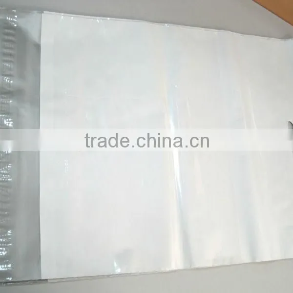 Mailing Bag With Permanent Tape and