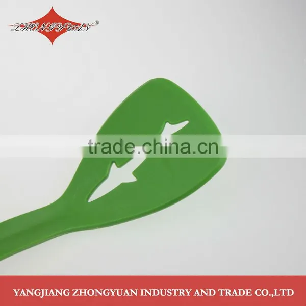Kitchen Item Plastic Shark Fish Shaped Head Mini Slotted Spatula photo-3