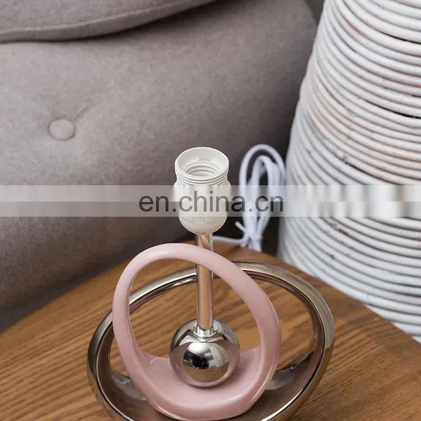 Japan Unique Ceramic Desk Lamp Hotel Bedside Cheap Custom Nordic Pink Nightstand Lamp With Logo photo-3
