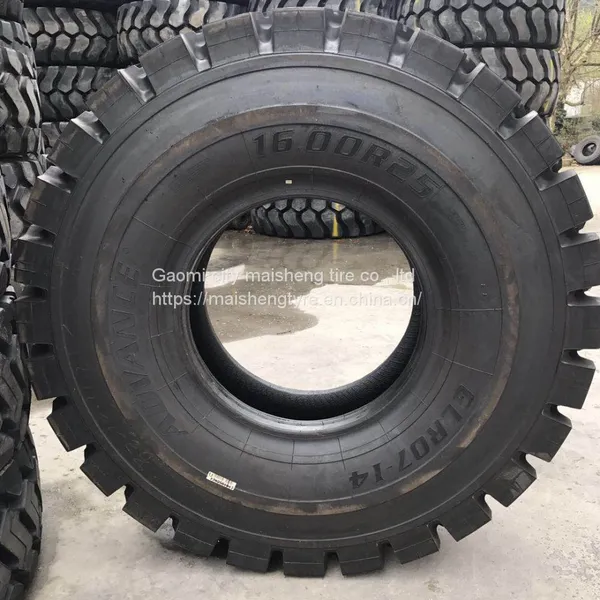 Goodyear Brand Oriented Smooth Pavement Tire 16.00-24 Construction Machinery Tire 1600-20 photo-2