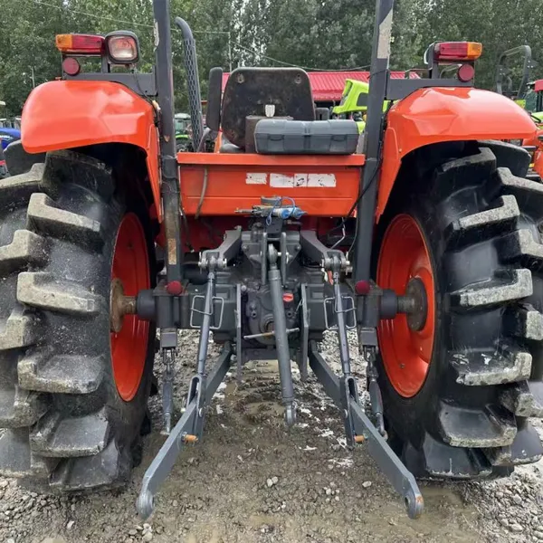 Cheap Used Wheel Kubota M704K 4WD Wheel Agricultural Equipment Mini Farm Tractor photo-4