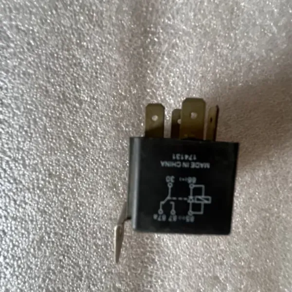High Quality XCMG Spare Part Main Power Switch 803608842 photo-4
