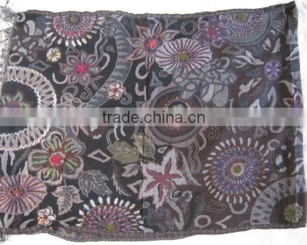 EMBRODARY BOILED WOOL SHAWL photo-2