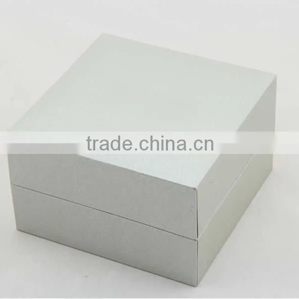 Custom White Jewelry Box / Pearl Bracelet Box photo-2