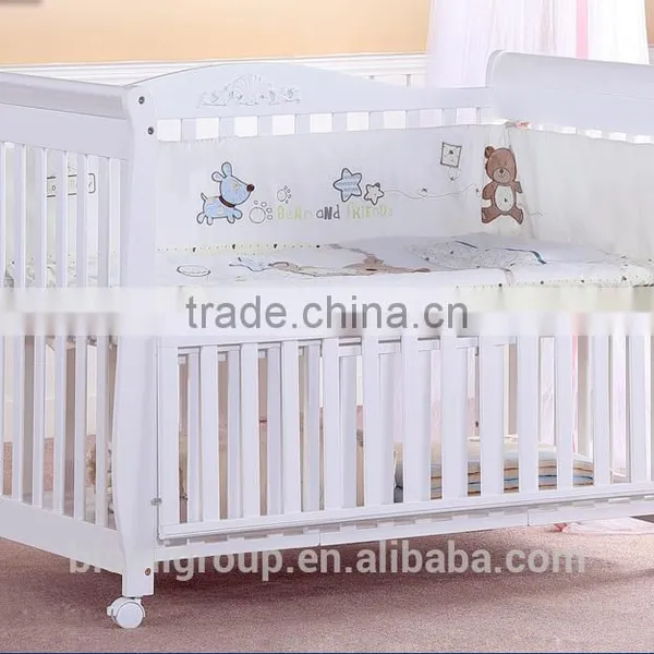 Wholesales Price Multifuntional 8 in 1New Born Baby Bed, Wooden Baby Crib With Wheels photo-3