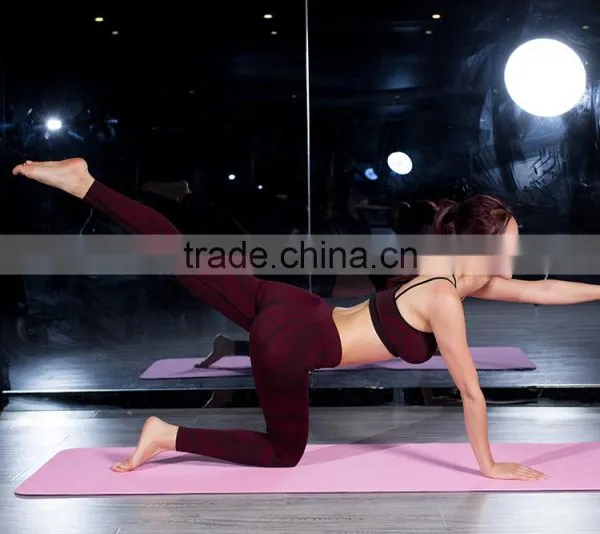 Fancy Seamless Ladies Yoga Suit photo-5