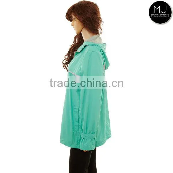 China Factory Windproof Hood Womens Rain Coat photo-3