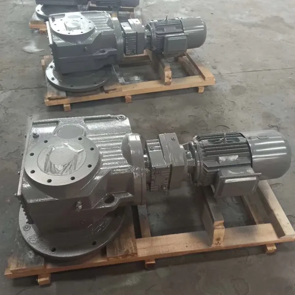Coaxial Parallel Shaft Gearbox Systems With Right Angle Spiral Bevel Helical Gear Motors photo-4