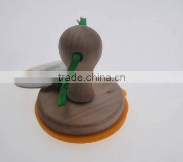 2016 China Supplier Food Grade Silicone Toast Stamp/Cake Mould With Wooden Handle