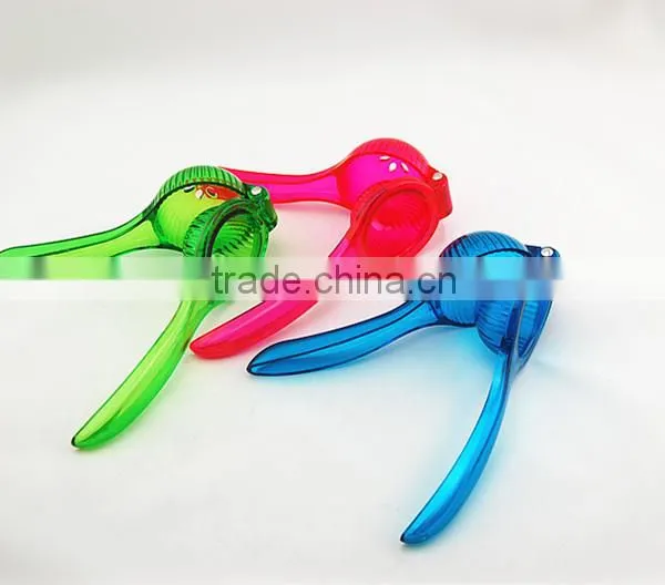 Plastic Lemon Squeezer, Hand Fruit Presser, Lime Squeezer photo-3