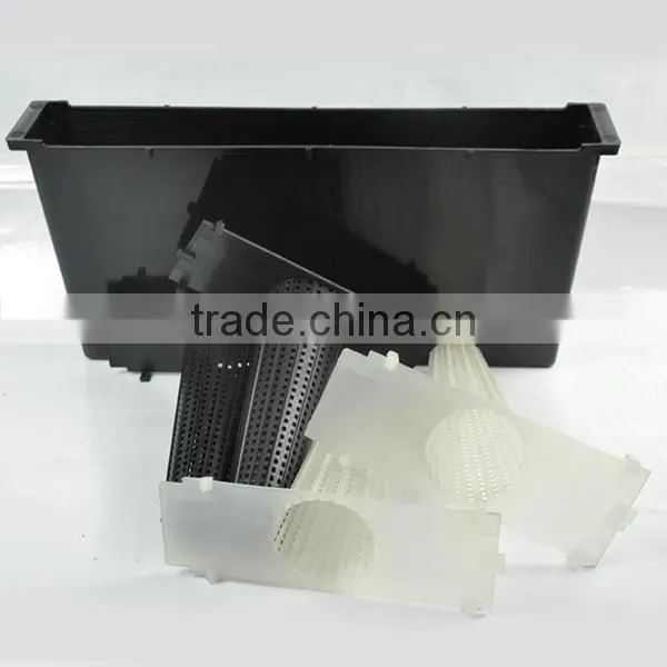 Beehive Frame Water Drink Feeder Made in Plastic photo-4