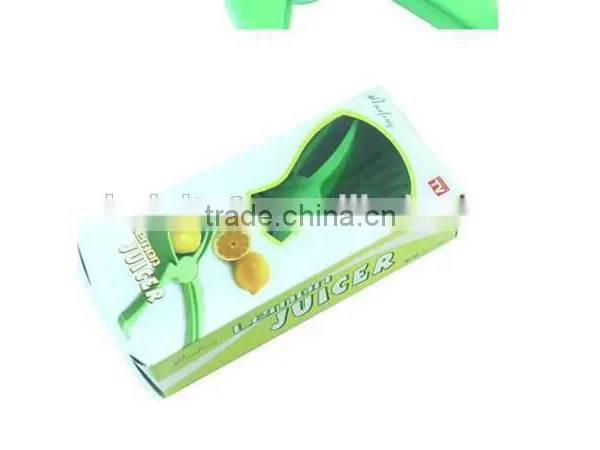 CY143 Lemon Juicer Clip Fruit Juice Maker Lemon/Orange Sprayer Manual Lazy Orange Reamer photo-4
