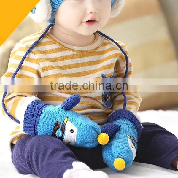 TC13005 Cheap Cute Fashion Winter Warm Baby Mitten Knitted Animal Pattern Kids Gloves With String photo-2
