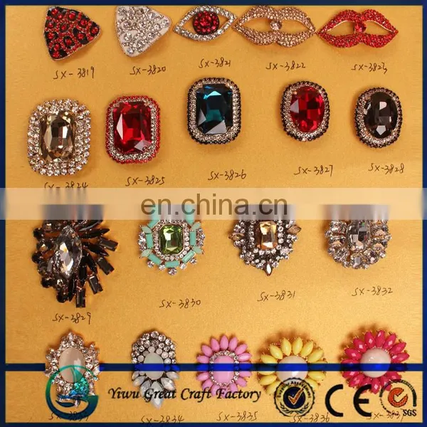 Fancy Wholesale Golden Pearl And Rhinestone Button For Wediding Invitation photo-2
