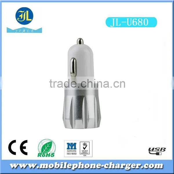 2nd USB Vehicle Auto Car Charger With 2A 2000mA 1000mA Output in Colorful Design Matel Cover photo-4