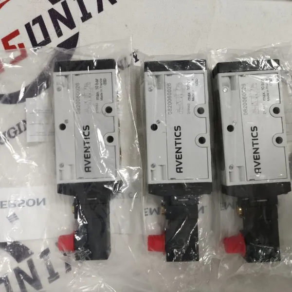AVENTICS 2-position 5-way directional valve, Series TC08 Model 0820060026
