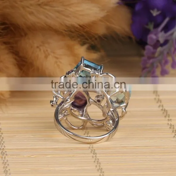 Mirror Polished White Rhodium Fashion Sterling Silver Jewelry Ring With Stock photo-5