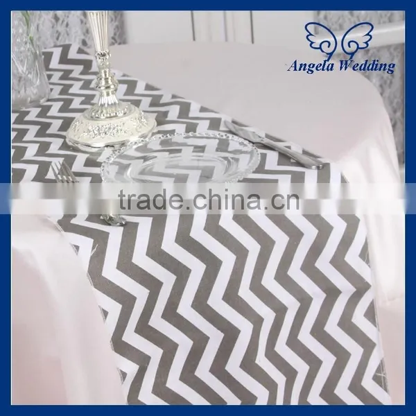 RU012C Cheap 2015 New Decorative Printed Grey and White Chevron Table Runner photo-2