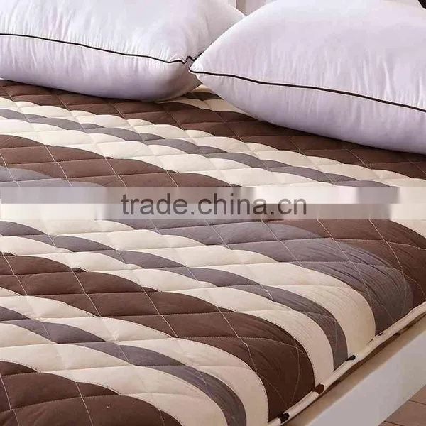 High Evaluation Polyester Anti-Slip Mattress Pad Protector photo-6