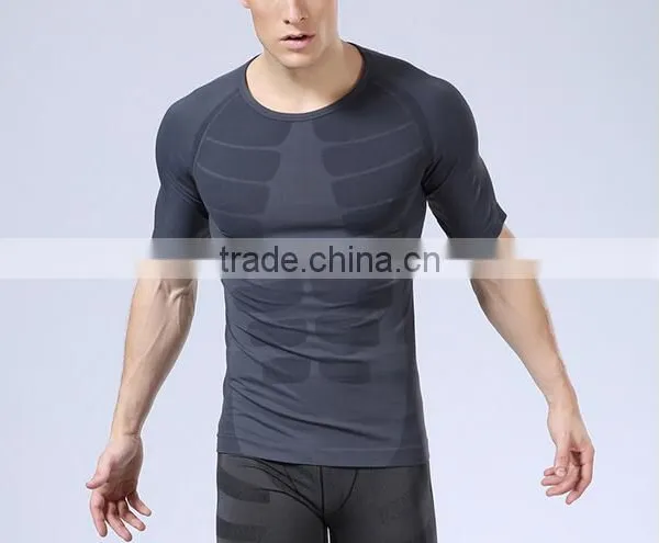 Mens Seamless Sport Compression T-shirt photo-4