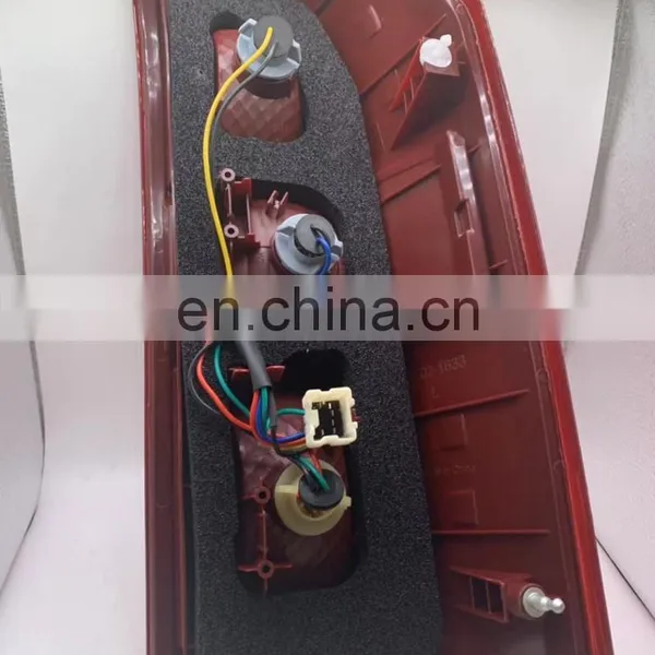Rear Lamps Tail Lights 26550-VD325 For PATROL GR II Y61 photo-3