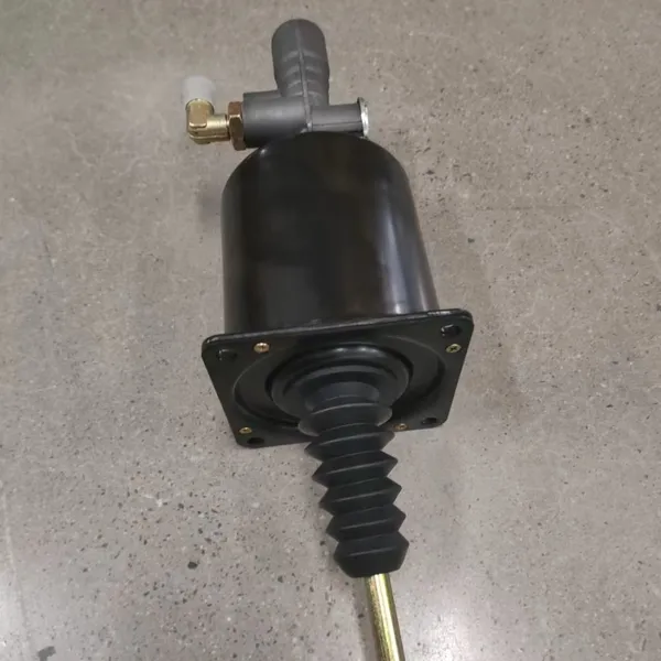 1608010-T1102 Clutch Booster photo-3