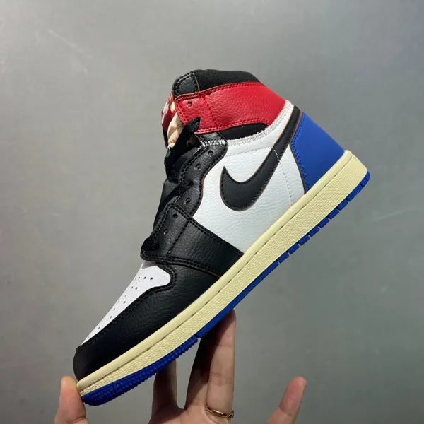 NIKE Air Jordan 1 Retro High AJ photo-4