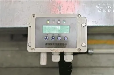 Temperature & Humidity Transmitter