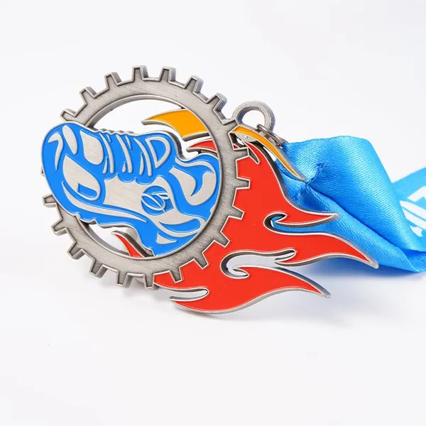 Medal Factory Custom Design Gold-Plated Iron Football Award Medals Sports Christmas Souvenir Engraving Trophies Plaques Hot Metal
