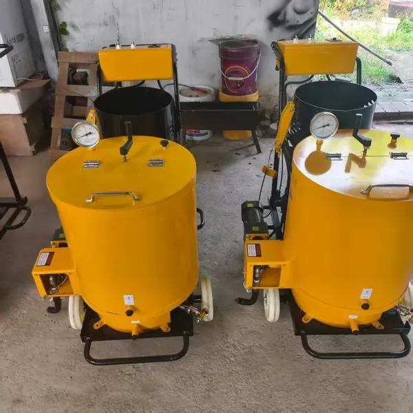 Portable 30/60l Hand-pushed Small Road Surface Crack Sealing Machine for Asphalt Crack Maintenance and Rural Road Maintenance photo-5