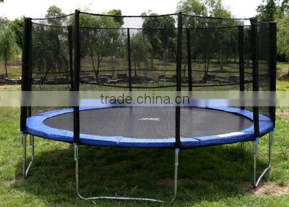 TRAMPOLINE WITH ENCLOSURE